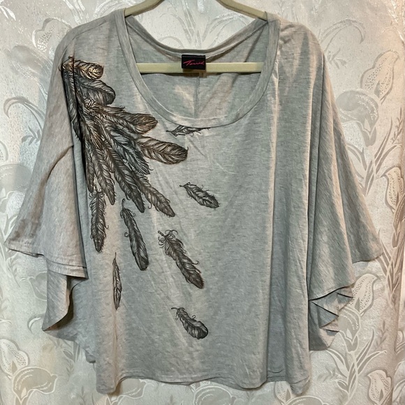 Torrid Gray Batwing Top - Picture 1 of 4
